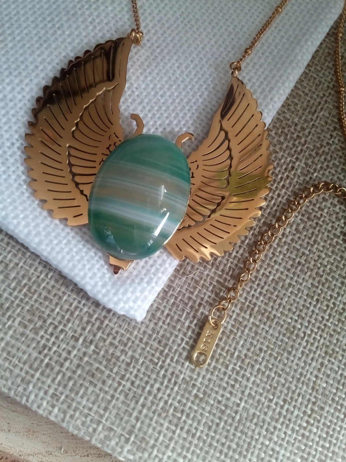 Collier grand scarabée ailé avec pierre d'agate verte naturelle – photo 2
